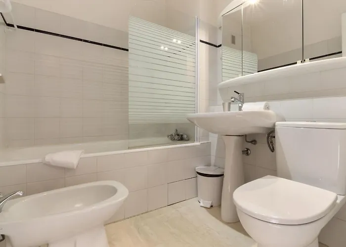 Makalu - View Mont-blanc - Center -8 Pers Chamonix